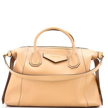 Givenchy Antigona Soft Bag Leather Medium