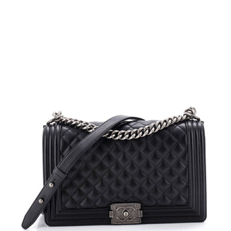 Chanel Boy Flap Bag Quilted Caviar New Medium