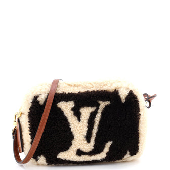 Louis Vuitton Beach Pouch Monogram Giant Teddy Fleece