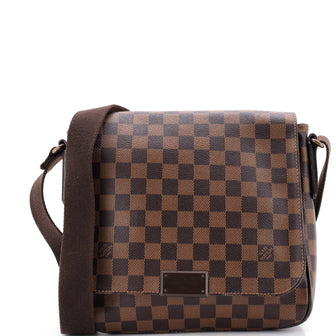 Louis Vuitton District Messenger Bag Damier PM