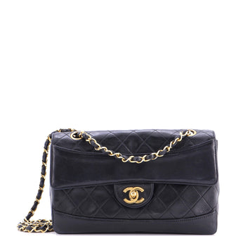 Chanel Vintage CC Chain Flap Bag Quilted Lambskin Medium