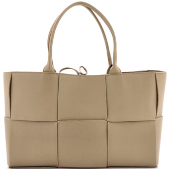 Bottega Veneta Arco Tote Maxi Intrecciato Leather Medium