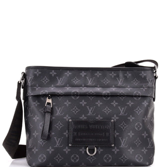 Louis Vuitton Besace Zippee Messenger Bag Monogram Eclipse Canvas MM
