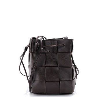 Bottega Veneta Cassette Bucket Bag Maxi Intrecciato Leather Small