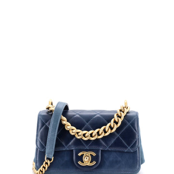 Chanel Paris-Cosmopolite Straight Lined Flap Bag Quilted Aged Calfskin Mini