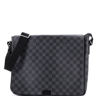 Louis Vuitton District Messenger Bag Damier Graphite GM