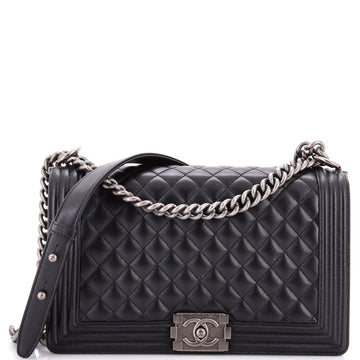Chanel Boy Flap Bag Quilted Caviar New Medium