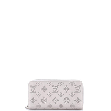 Louis Vuitton Zippy Wallet Mahina Leather