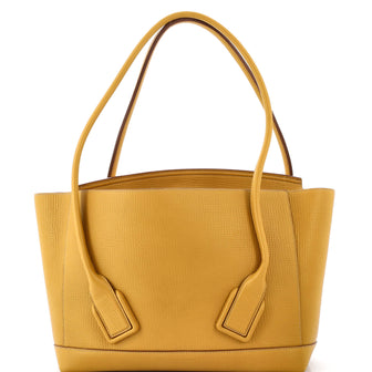 Bottega Veneta Arco Bag Grainy Leather Medium