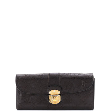 Louis Vuitton Amelia Clutch Mahina Leather