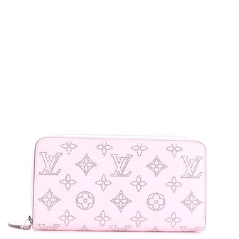 Louis Vuitton Zippy Wallet Mahina Leather