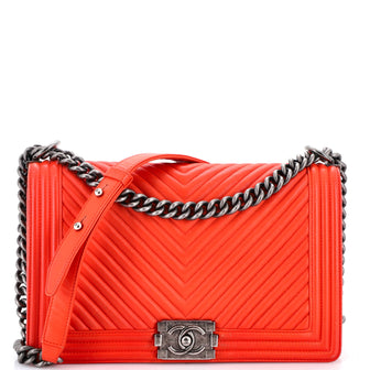 Chanel Boy Flap Bag Chevron Calfskin New Medium