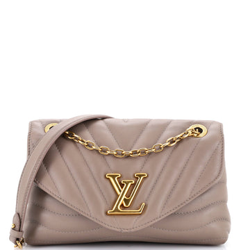 Louis Vuitton New Wave Chain Bag NM Quilted Leather MM