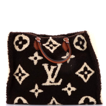 Louis Vuitton OnTheGo Tote Monogram Giant Teddy Fleece GM