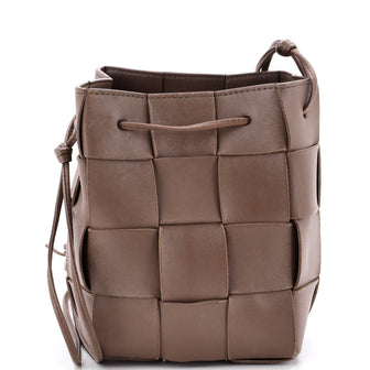 Bottega Veneta Cassette Bucket Bag Maxi Intrecciato Leather Small