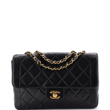 Chanel Vintage CC Chain Flap Bag Quilted Lambskin Medium