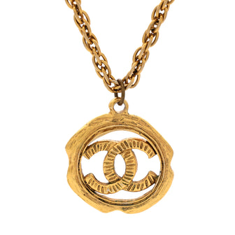 Chanel Vintage CC Round Pendant Choker Necklace Metal