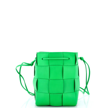 Bottega Veneta Cassette Bucket Bag Maxi Intrecciato Leather Small