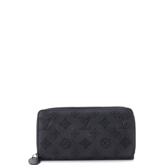 Louis Vuitton Zippy Wallet Mahina Leather