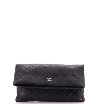 Chanel Beauty CC Clutch Quilted Caviar