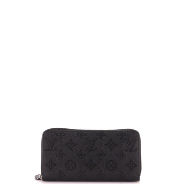 Louis Vuitton Zippy Wallet Mahina Leather