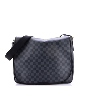 Louis Vuitton Daniel Messenger Bag Damier Graphite GM