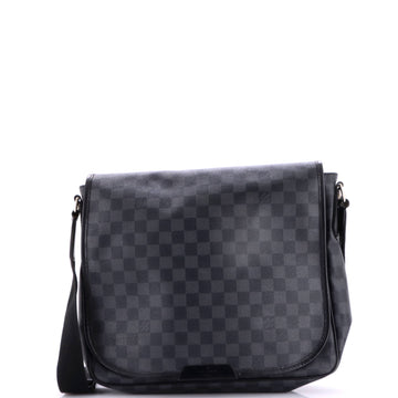 Louis Vuitton Daniel Messenger Bag Damier Graphite MM