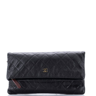 Chanel Beauty CC Clutch Quilted Caviar