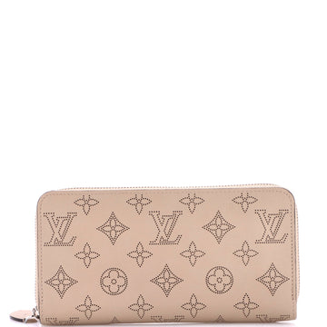 Louis Vuitton Zippy Wallet Mahina Leather