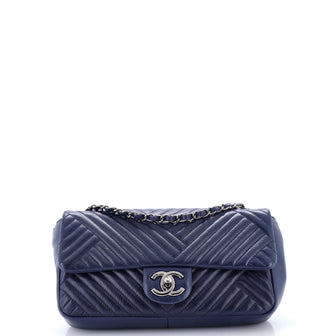 Chanel CC Crossing Flap Bag Chevron Lambskin Medium