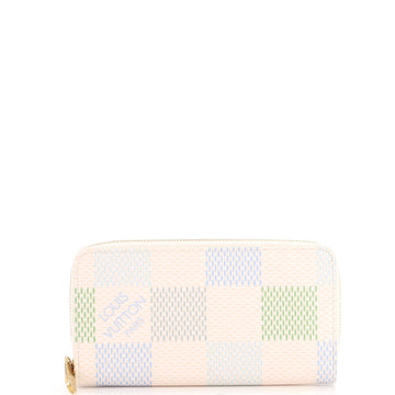 Louis Vuitton Zippy Wallet Limited Edition Damierlicious Giant