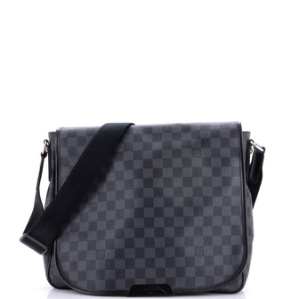 Louis Vuitton Daniel Messenger Bag Damier Graphite MM