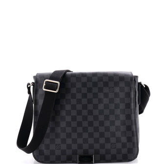 Louis Vuitton District Messenger Bag Damier Graphite GM