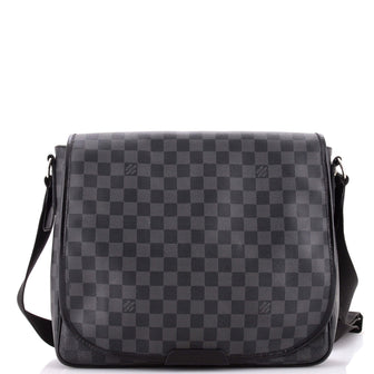 Louis Vuitton Daniel Messenger Bag Damier Graphite MM