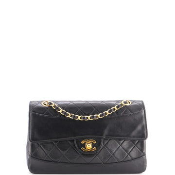 Chanel Vintage CC Chain Flap Bag Quilted Lambskin Medium