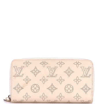 Louis Vuitton Zippy Wallet Mahina Leather