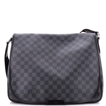 Louis Vuitton Daniel Messenger Bag Damier Graphite GM