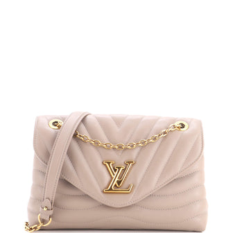 Louis Vuitton New Wave Chain Bag NM Quilted Leather MM