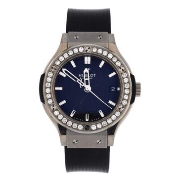 Hublot Classic Fusion Quartz Watch Titanium and Rubber with Diamond Bezel 38