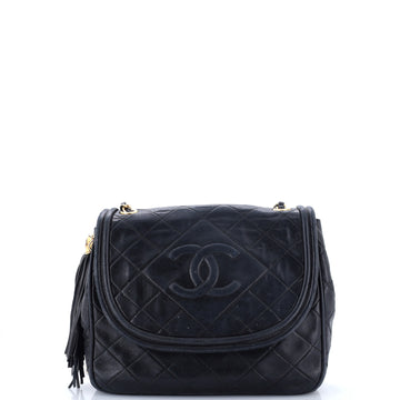 Chanel Vintage Diamond CC Round Flap Bag Quilted Lambskin Small