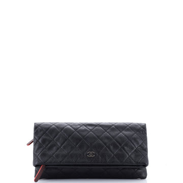 Chanel Beauty CC Clutch Quilted Caviar