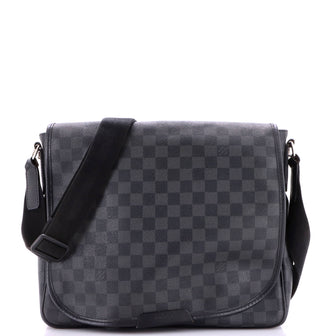 Louis Vuitton Daniel Messenger Bag Damier Graphite MM