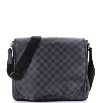 Louis Vuitton Daniel Messenger Bag Damier Graphite MM