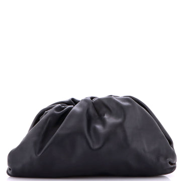 Bottega Veneta The Pouch Leather Teen