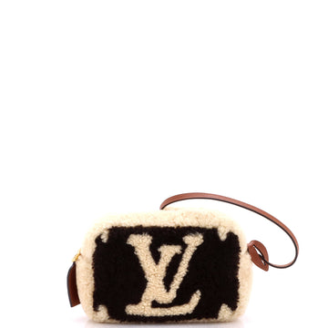 Louis Vuitton Beach Pouch Monogram Giant Teddy Fleece