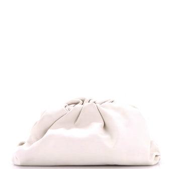 Bottega Veneta The Pouch Leather Teen