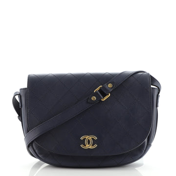 Chanel CC Messenger Bag Quilted Calfskin Medium