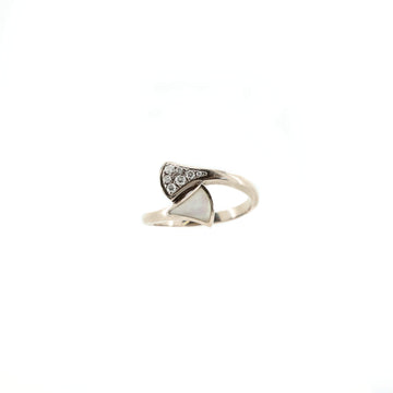 Bvlgari Divas' Dream Ring 18K White Gold with Mother of Pearl and Diamonds Small