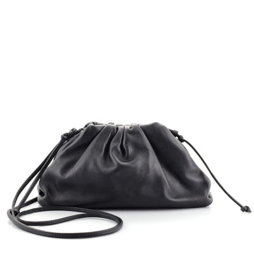 Bottega Veneta The Pouch Leather 20