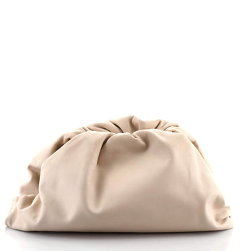 Bottega Veneta The Pouch Leather Medium